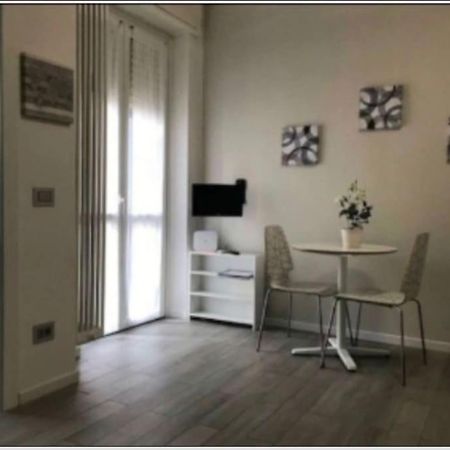 Lolo Apartment Milan Exterior photo
