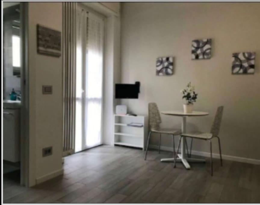 Lolo Apartment Milan Exterior photo