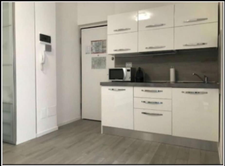 Lolo Apartment Milan Exterior photo